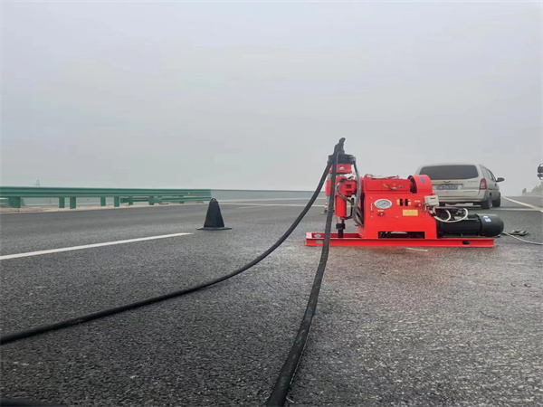 惠来马路路基路面开裂下沉注浆加固灌浆